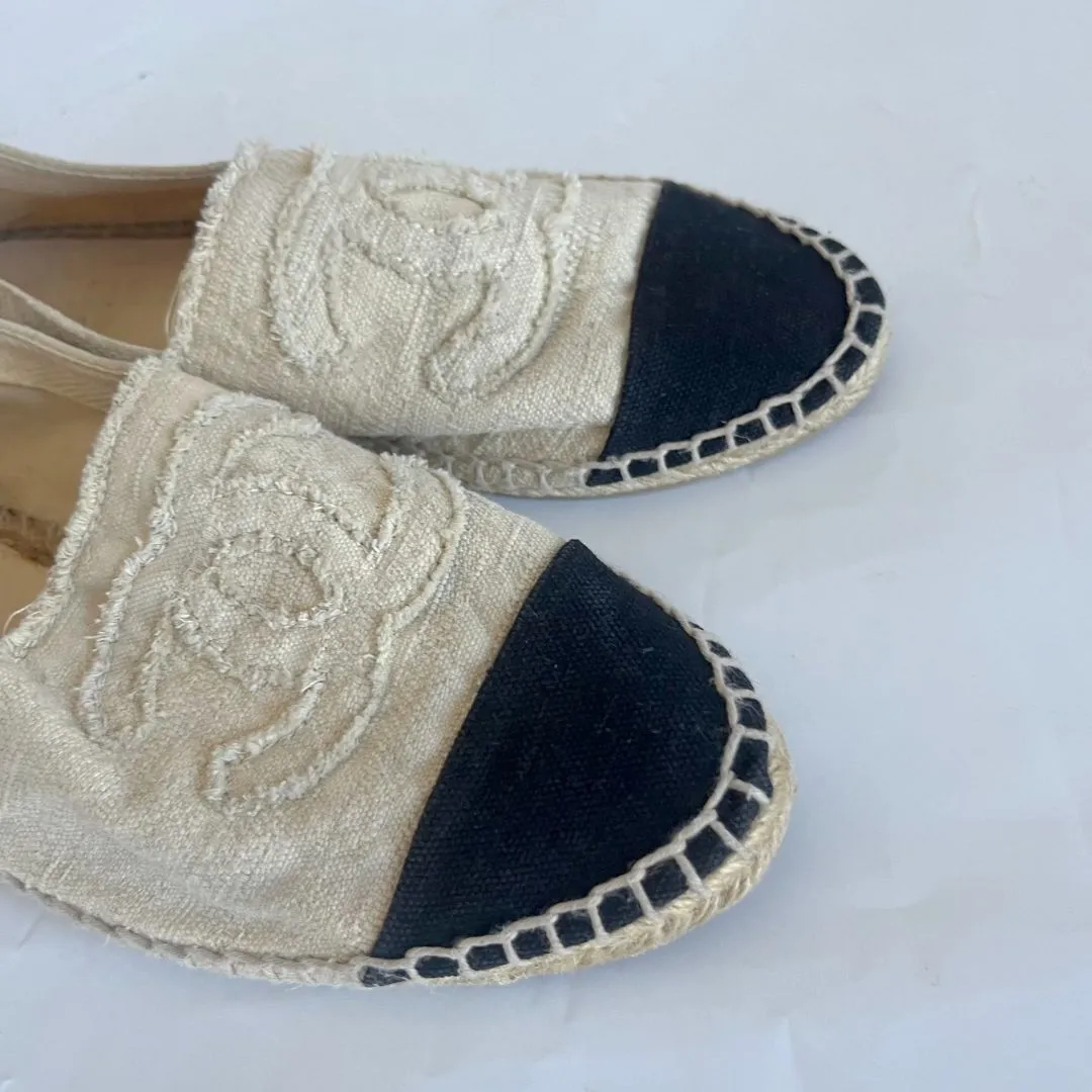 Chanel fabric espadrilles , CC stitched on vamp, 39