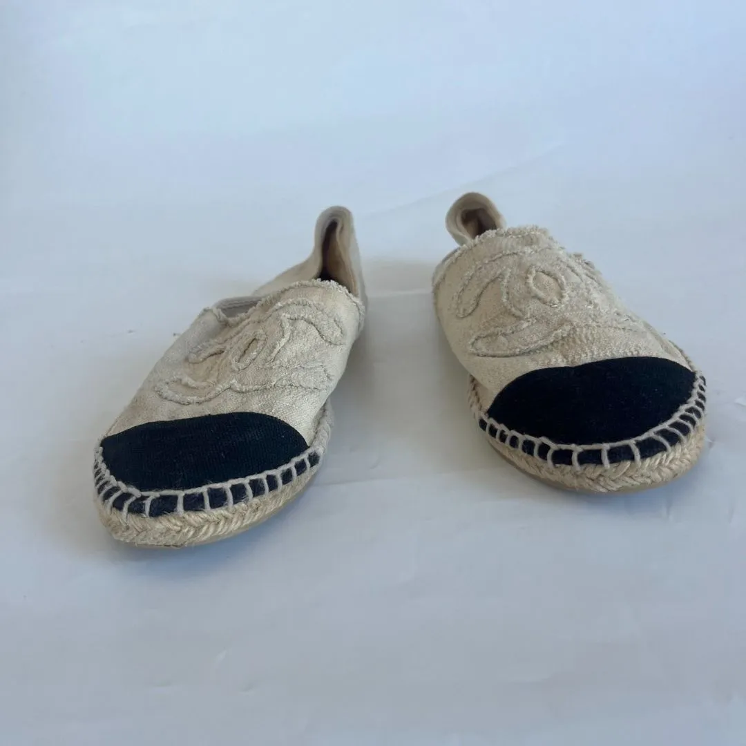 Chanel fabric espadrilles , CC stitched on vamp, 39