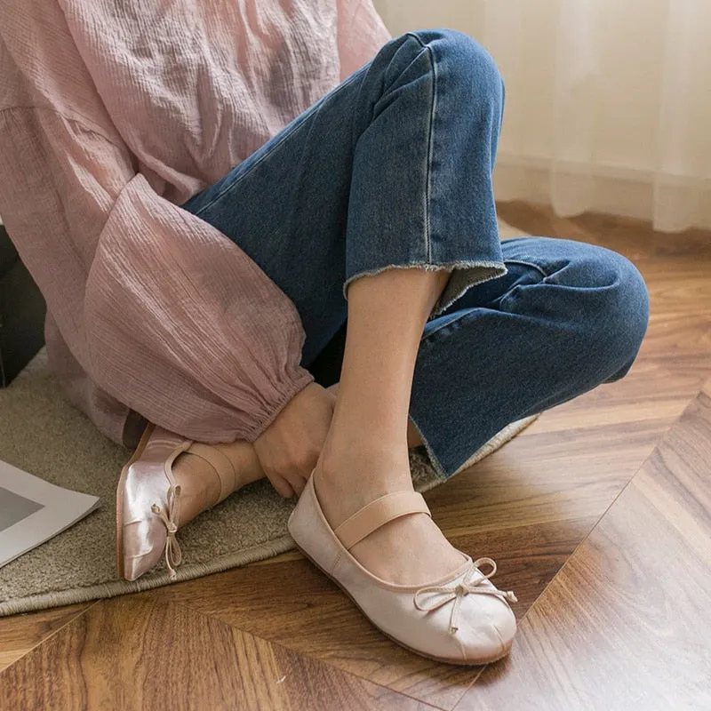 Chicmy Classic Silk Ballet Shoes Elastic Band Ballet Shoes Women Round Toe Bowtie Women Flats Elegant Valentine Shoes 03