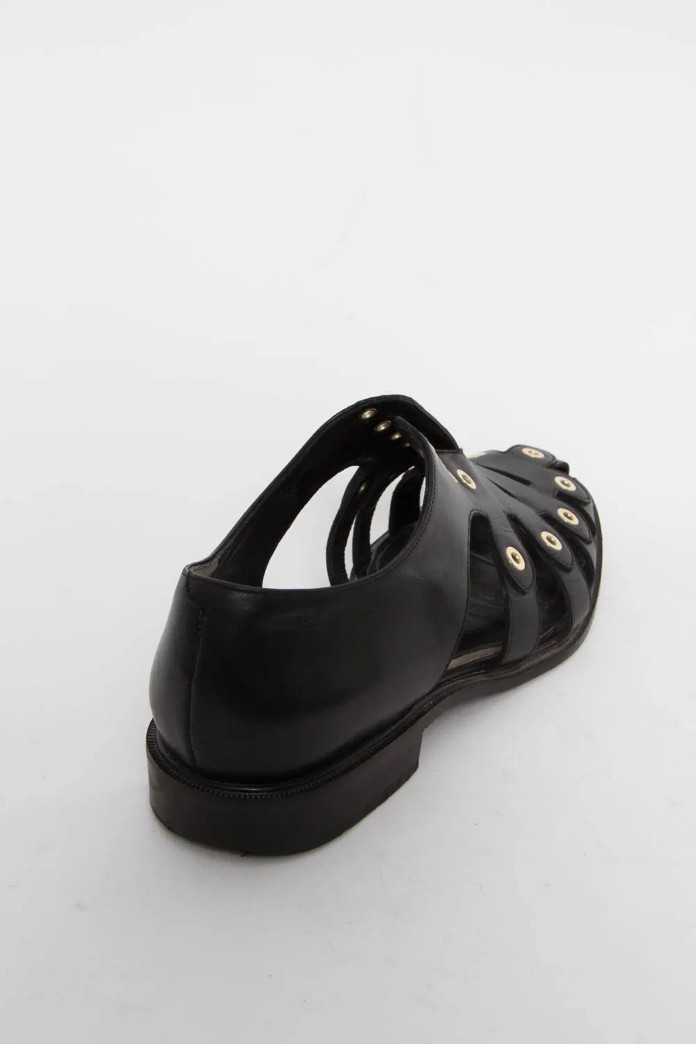 JADOR CUTOUT FLATS