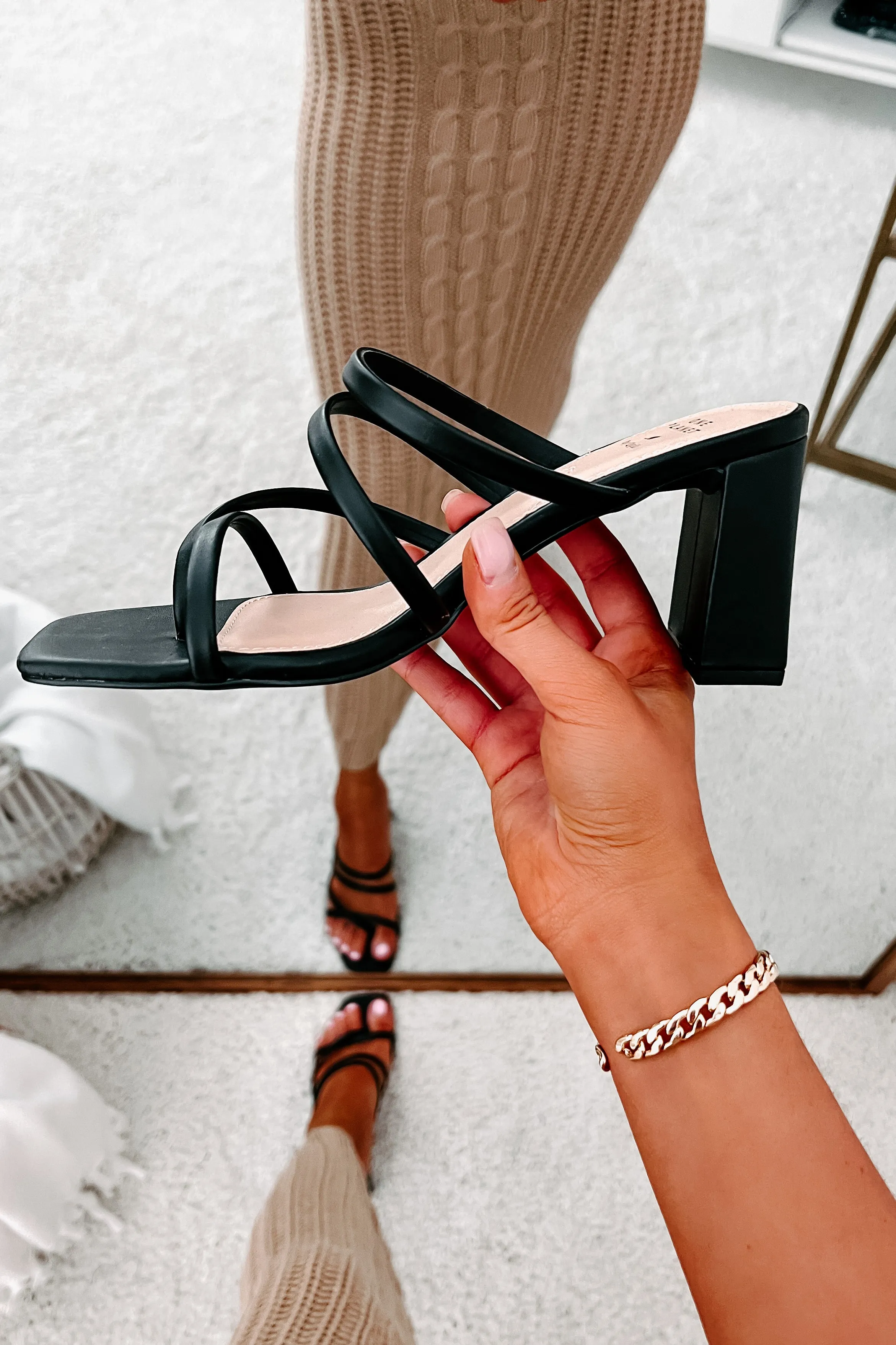Resort Fling Strappy Heeled Sandal (Black)