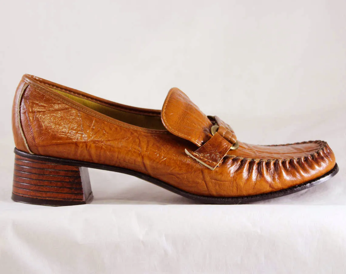 Size 7 Leather Loafers - Unworn 60s Shoes - 1960s Mod Casual Loafers - Slick Caramel Brown Textured - Kitsch Preppie 60s Deadstock - 46975-2