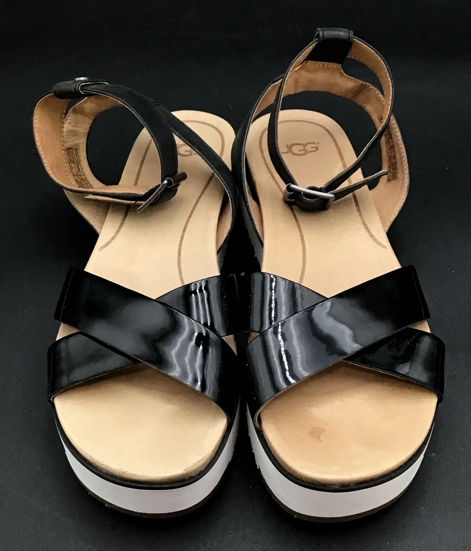 UGG Women's Tipton 1102597 Black Strappy Sandals - Size 7