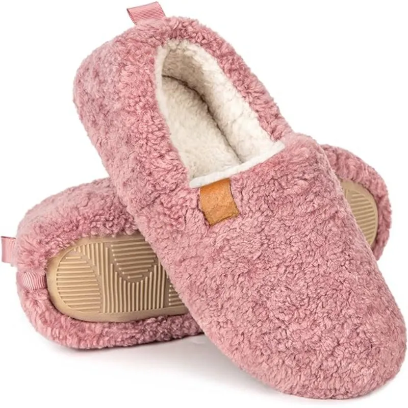 Ultra Comfort Fleece Lounge Slippers